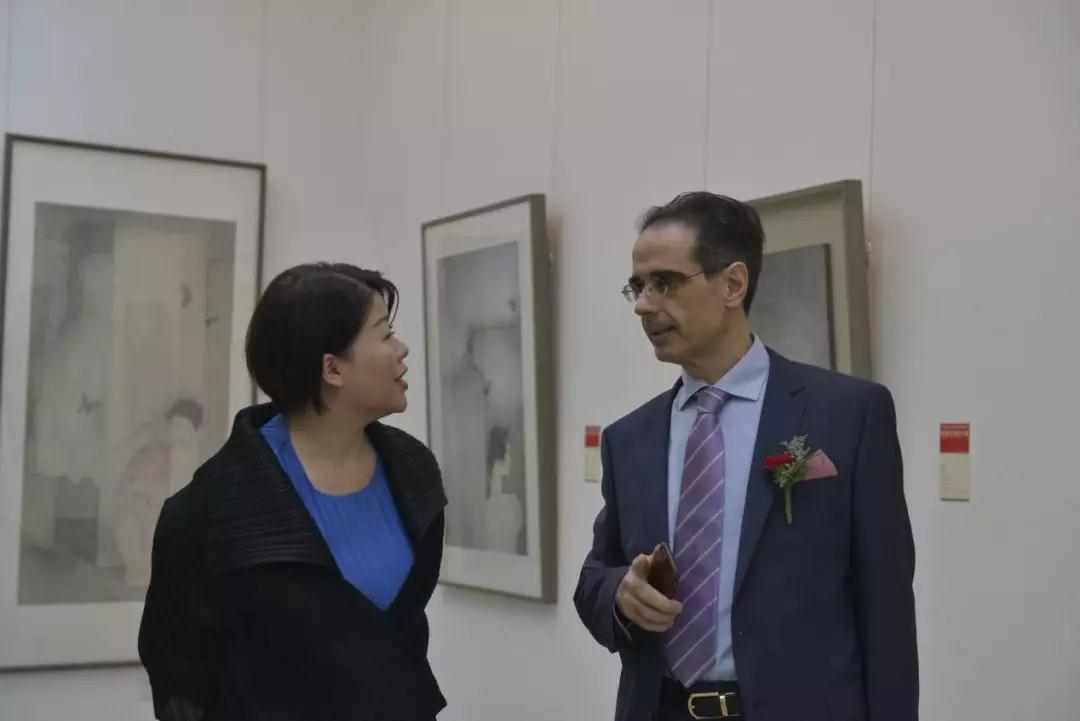 Meng Feixuan, Counsellor of the Cultural Office of the Embassy of the Republic of Italy(Right)