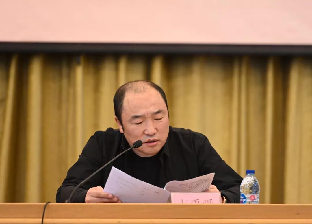 中国国家画院常务副院长卢禹舜介绍项目整体方案