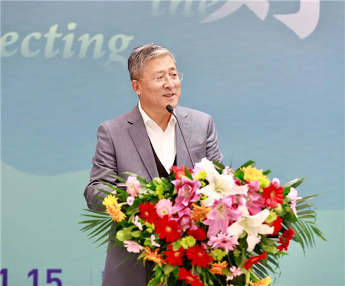 中国国家画院副院长于文江主持开幕式