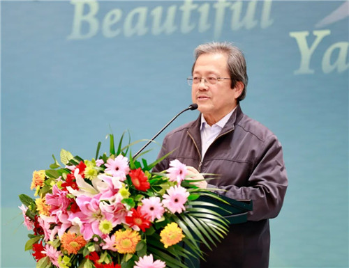 中央文史研究馆副馆长、中国美术家协会名誉主席冯远致辞