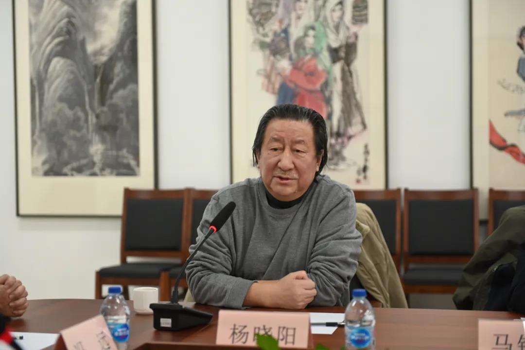 中国文化艺术发展促进会会长、中国美术家协会副主席、中国国家画院原院长杨晓阳发言