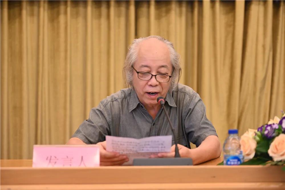 胡伟代表工作室导师讲话